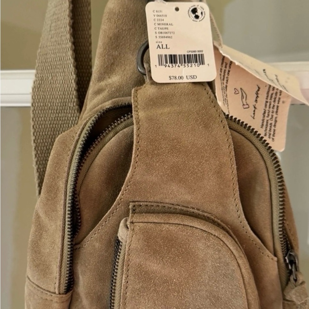 Free People Hudson Sling Crossbody Bag suede tan GUC - Picture 3 of 7
